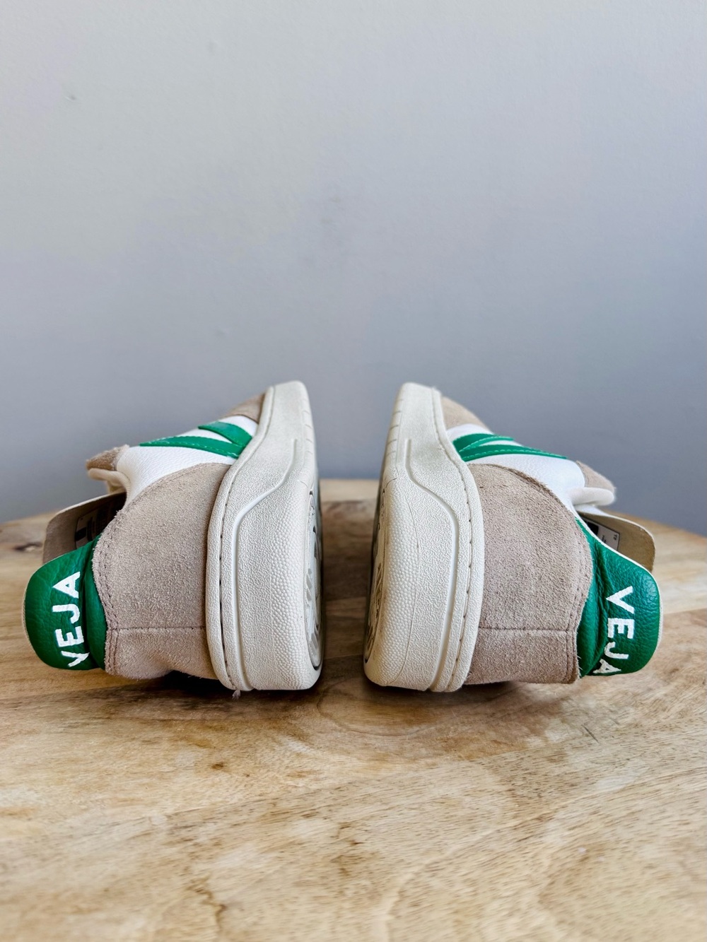 Veja V-10 Chromfree Low-Top Sneakers Women Sz 9 EU 40 White Beige Green - Picture 5 of 9